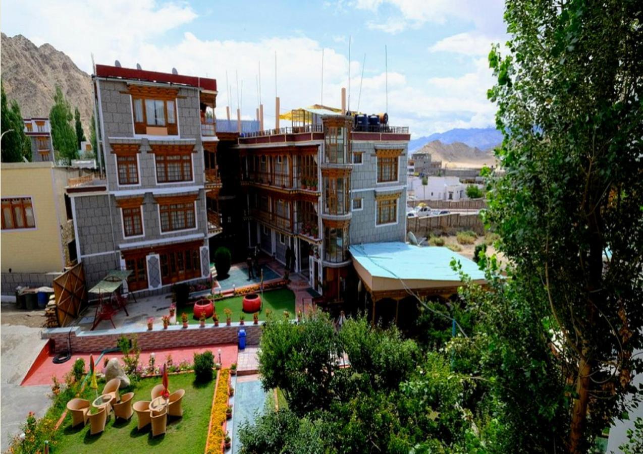 Hotel Royal Palace - Leh Esterno foto